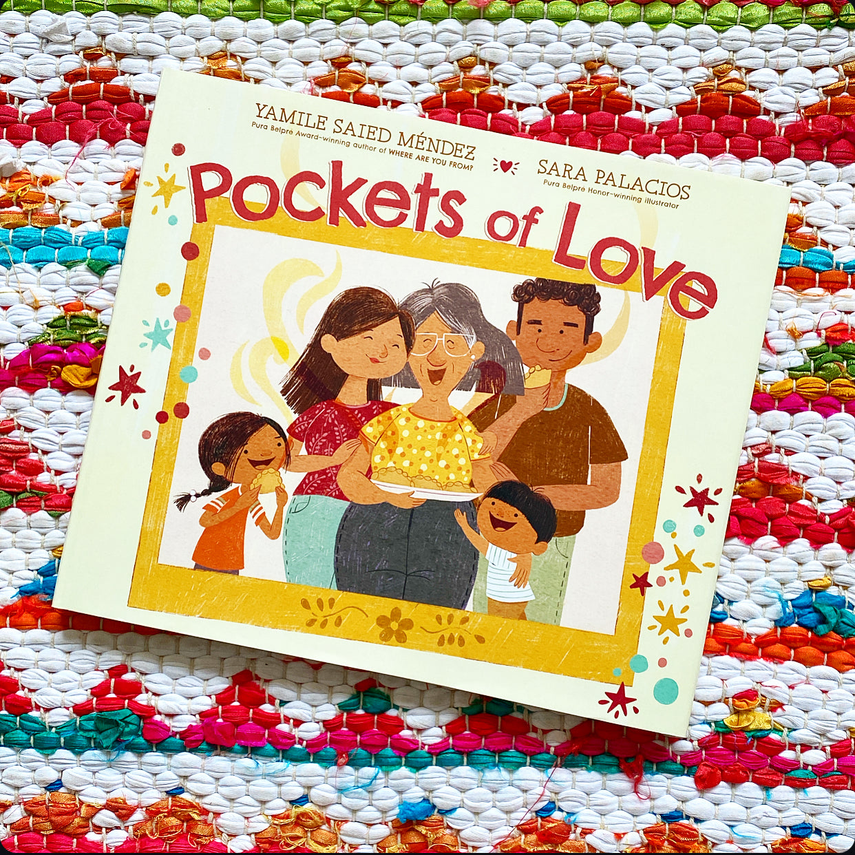 Pockets of Love | Yamile Saied Méndez (Author) + Sara Palacios (Illustrator)