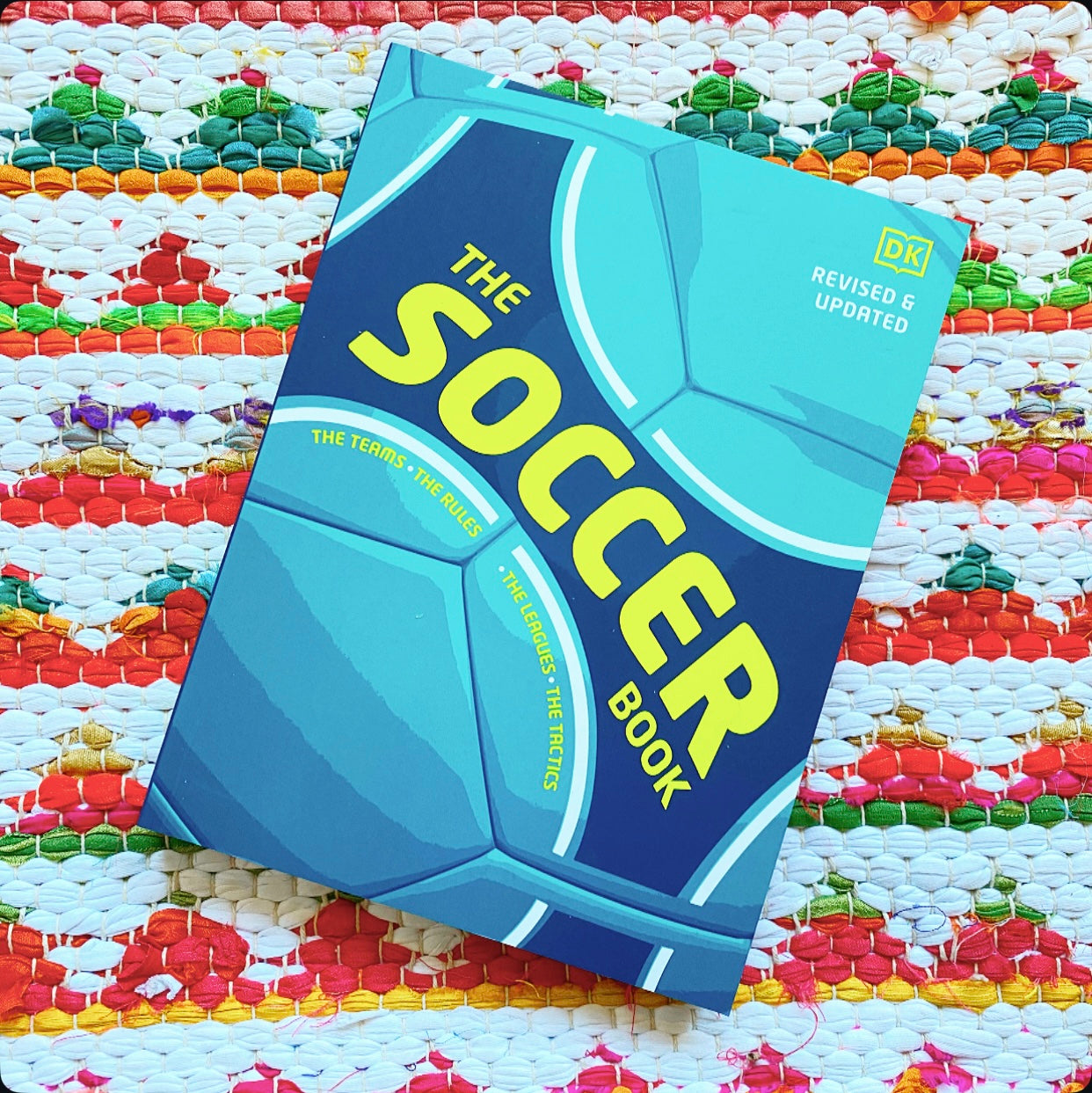 The Soccer Book | DK